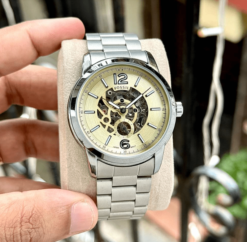 Fossil Silver strap Automatic timepiece - Lumivelle