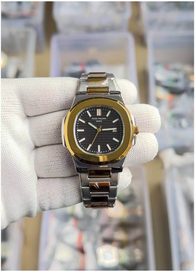 Patek Philippe Nautilus - Lumivelle
