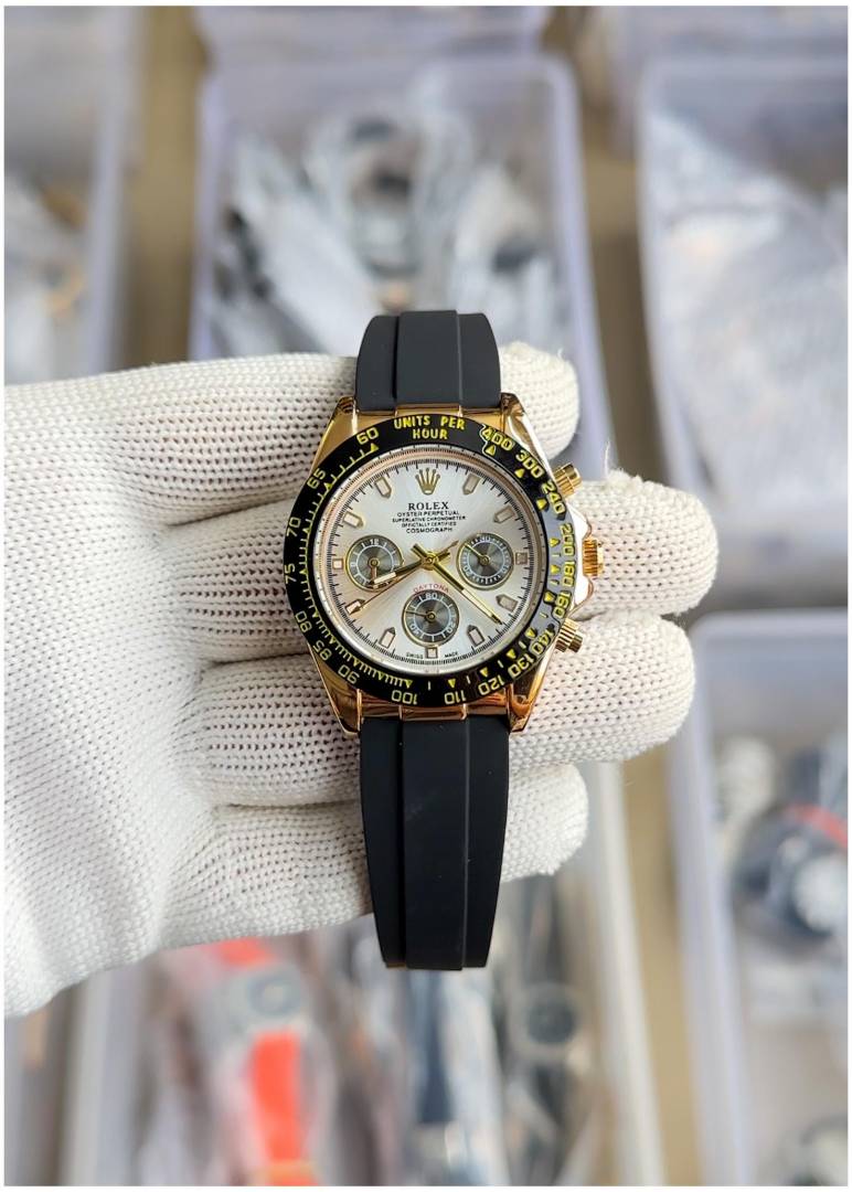 Rolex Oyster Perpetual Daytona Chronograph - Lumivelle